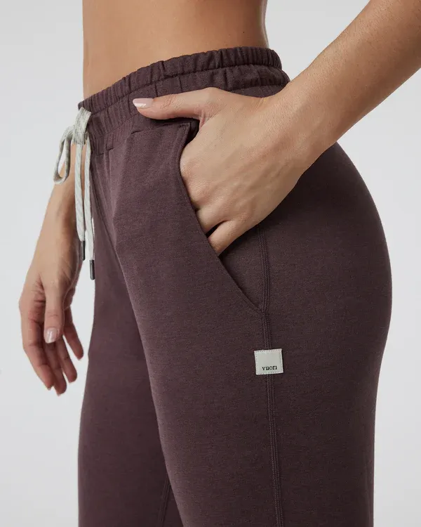 Vuori Clothing Vuori Women's Performance Jogger ELDERBERRY